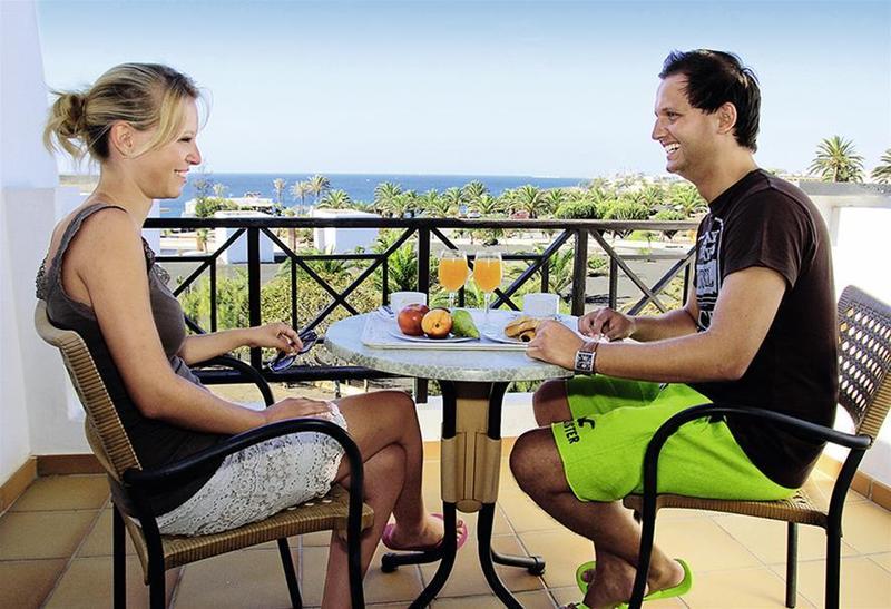 Allsun Hotel Albatros Costa Teguise Esterno foto